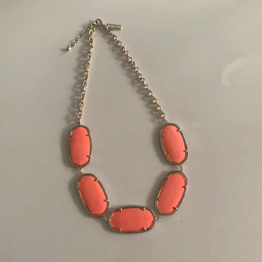 Kendra Scott Coral Vintage Valencia Necklace